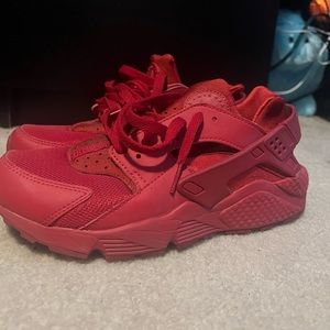 Red Nike Huaraches